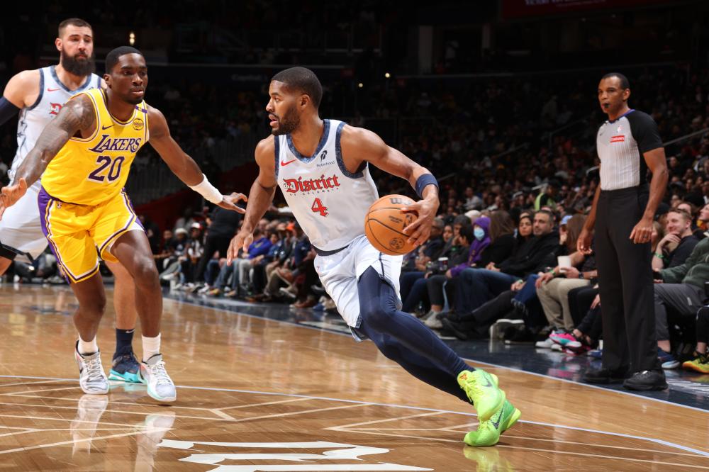 在一些对抗 在一些对抗