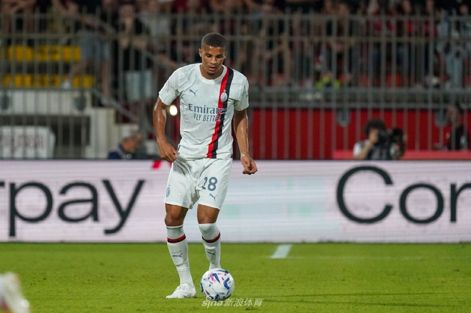 完成传中并 完成传中并