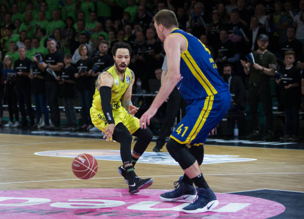 本场比赛 本场比赛